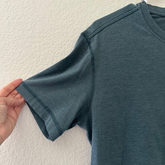 Lululemon Fundamental Running Tee Shirt Activewear Blue Sz M - Picture 3 of 5
